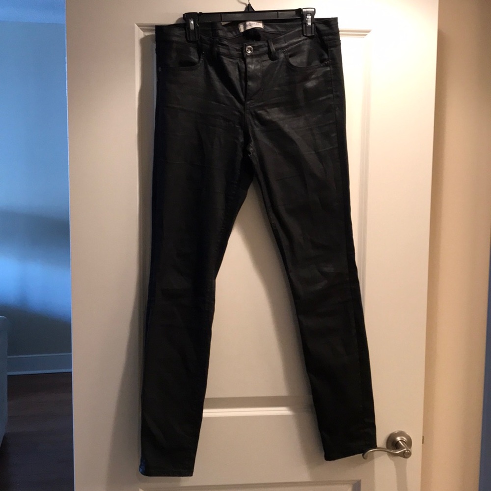 Women’s black coated madewell jean